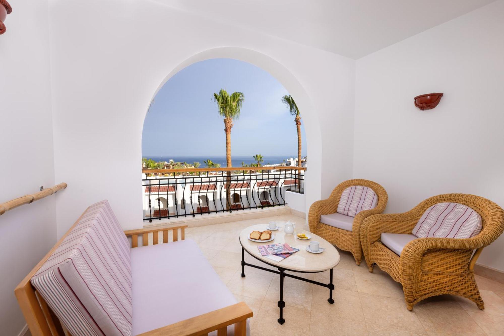 Standard King Room Sea View