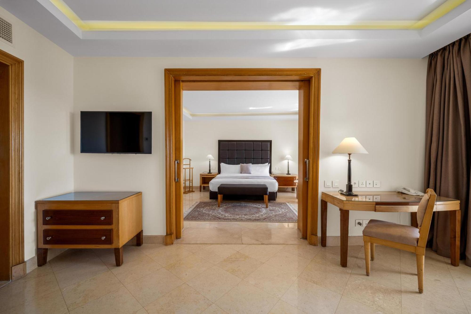 Diplomatic Suite Sea View